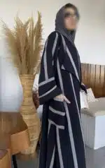 ⁦عباية كتان مقلم⁩ - الصورة ⁦4⁩