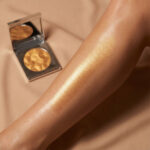 Kara du Dazzling Lights pressed highlighter powder<br/> <br/> - Image 4