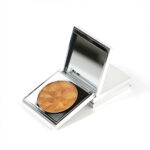Kara du Dazzling Lights pressed highlighter powder<br/> <br/>